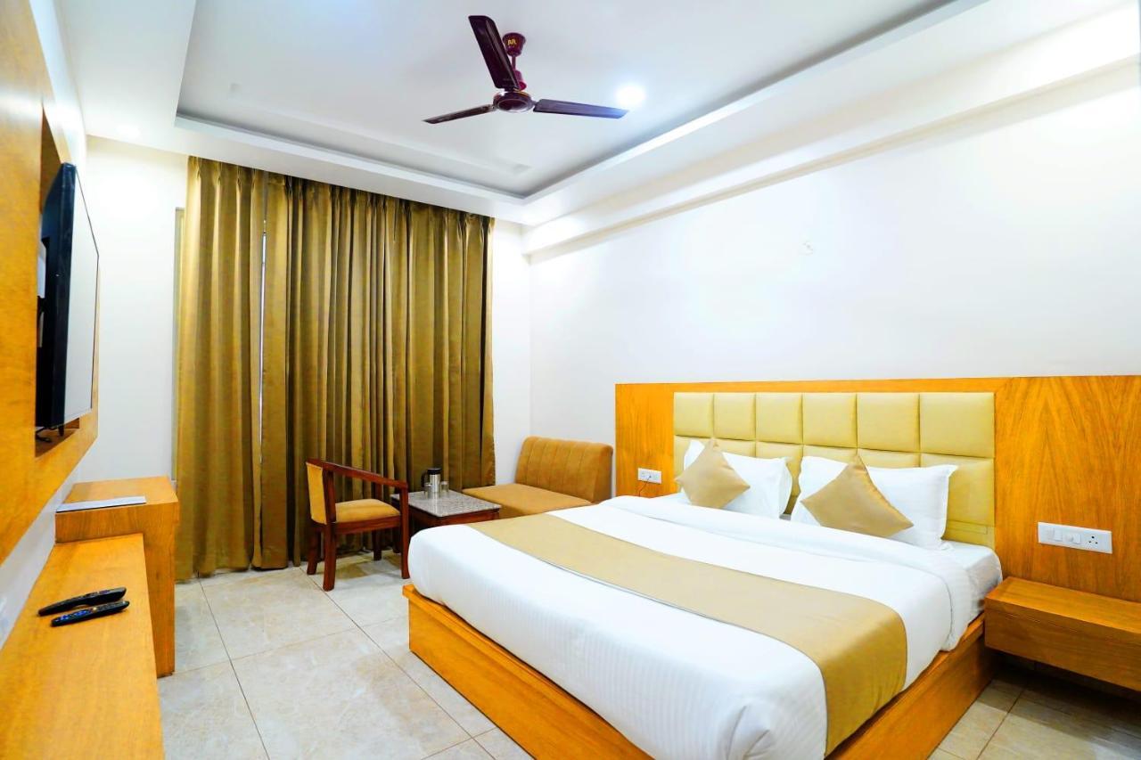 Hotel Amansara Lucknow Eksteriør bilde