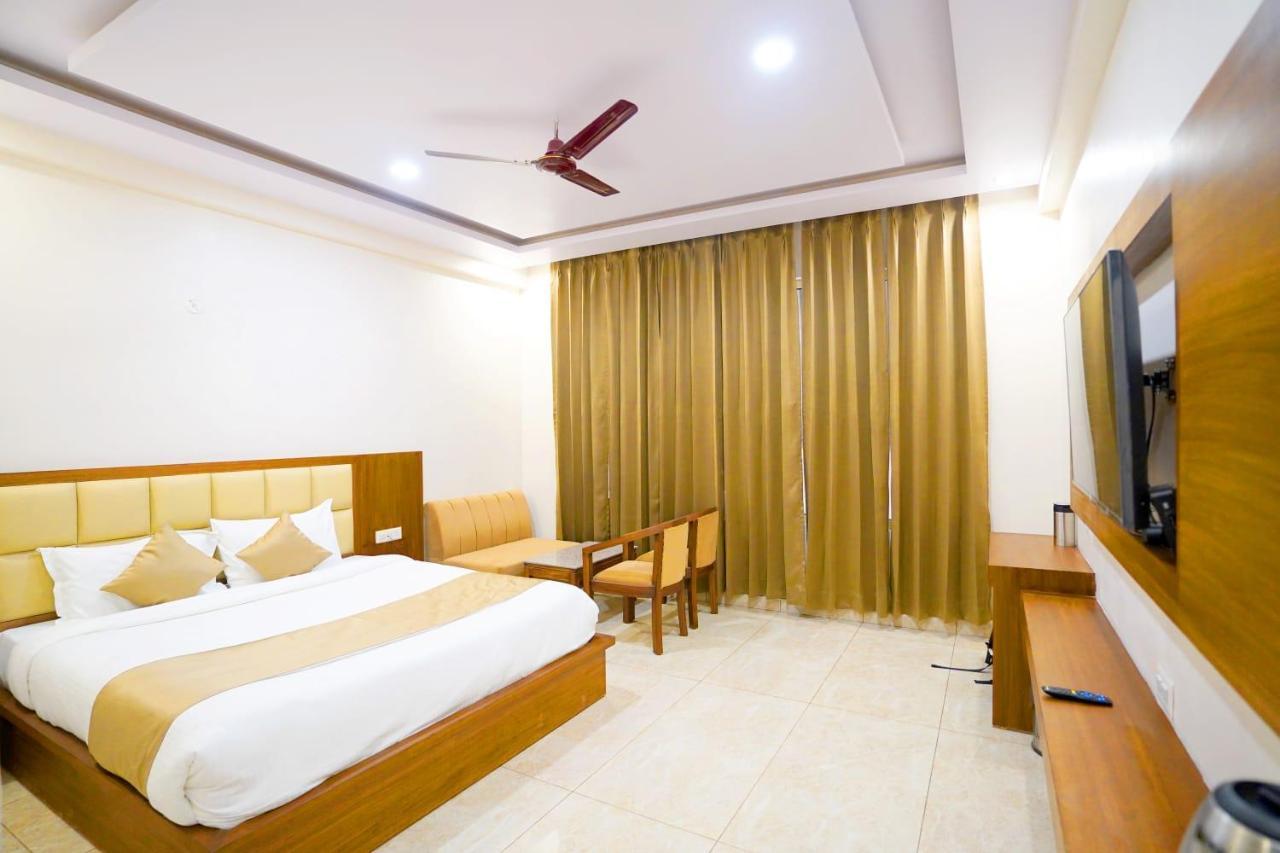 Hotel Amansara Lucknow Eksteriør bilde